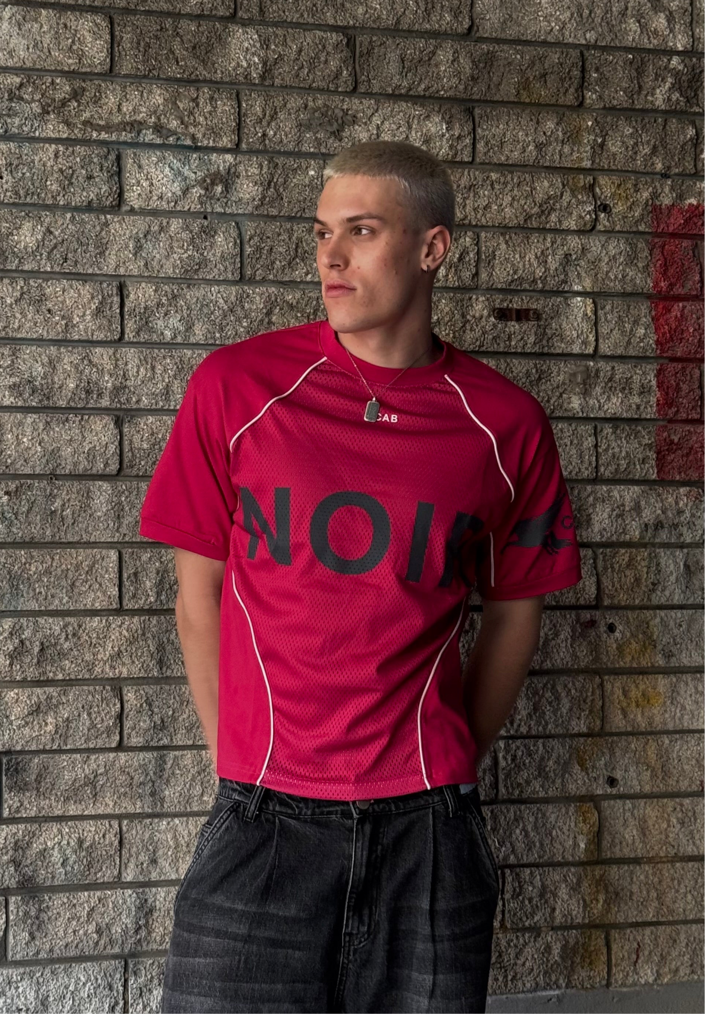 Cabinet Noir Offside Panelled Jersey Tee Burgundy