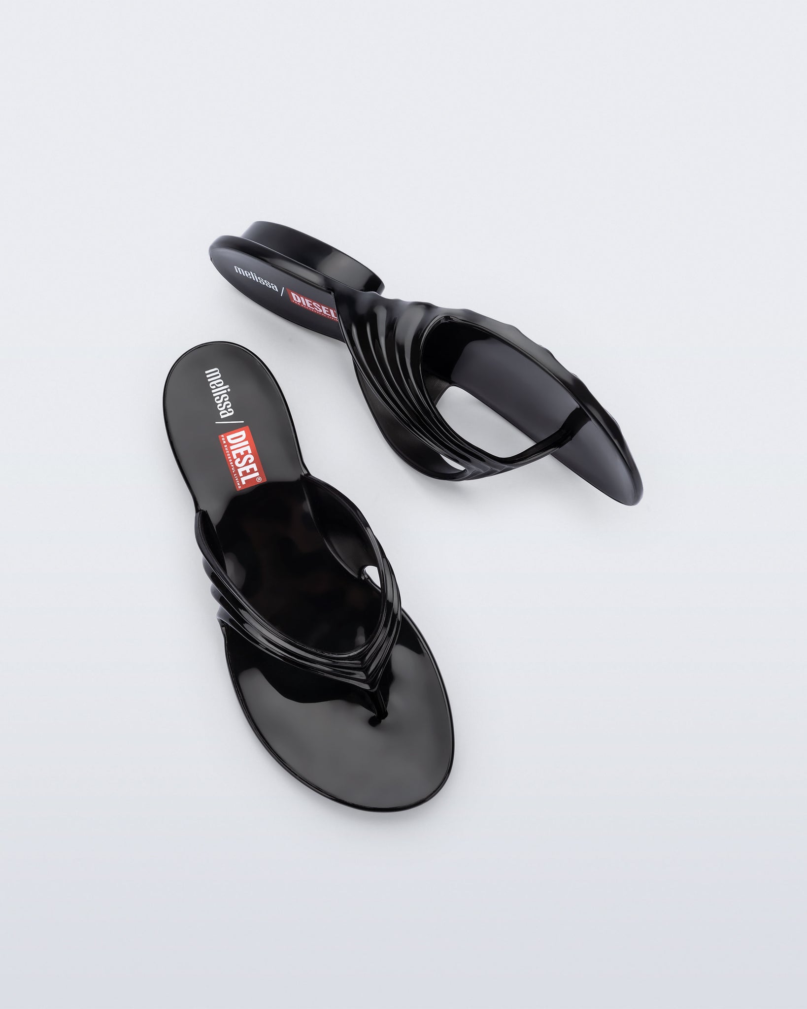 Melissa x Diesel Quantum Thong Black
