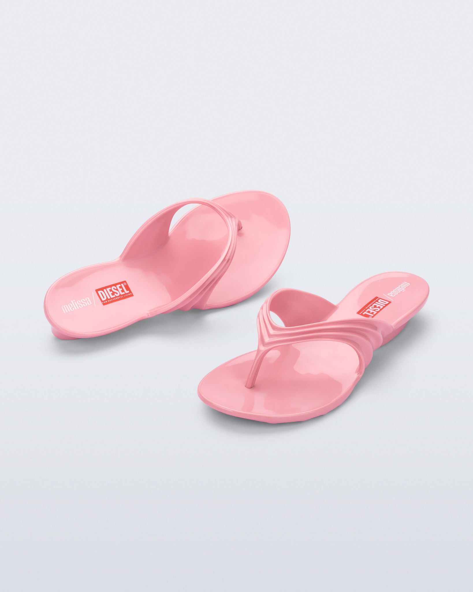 Melissa x Diesel Quantum Thong Pink