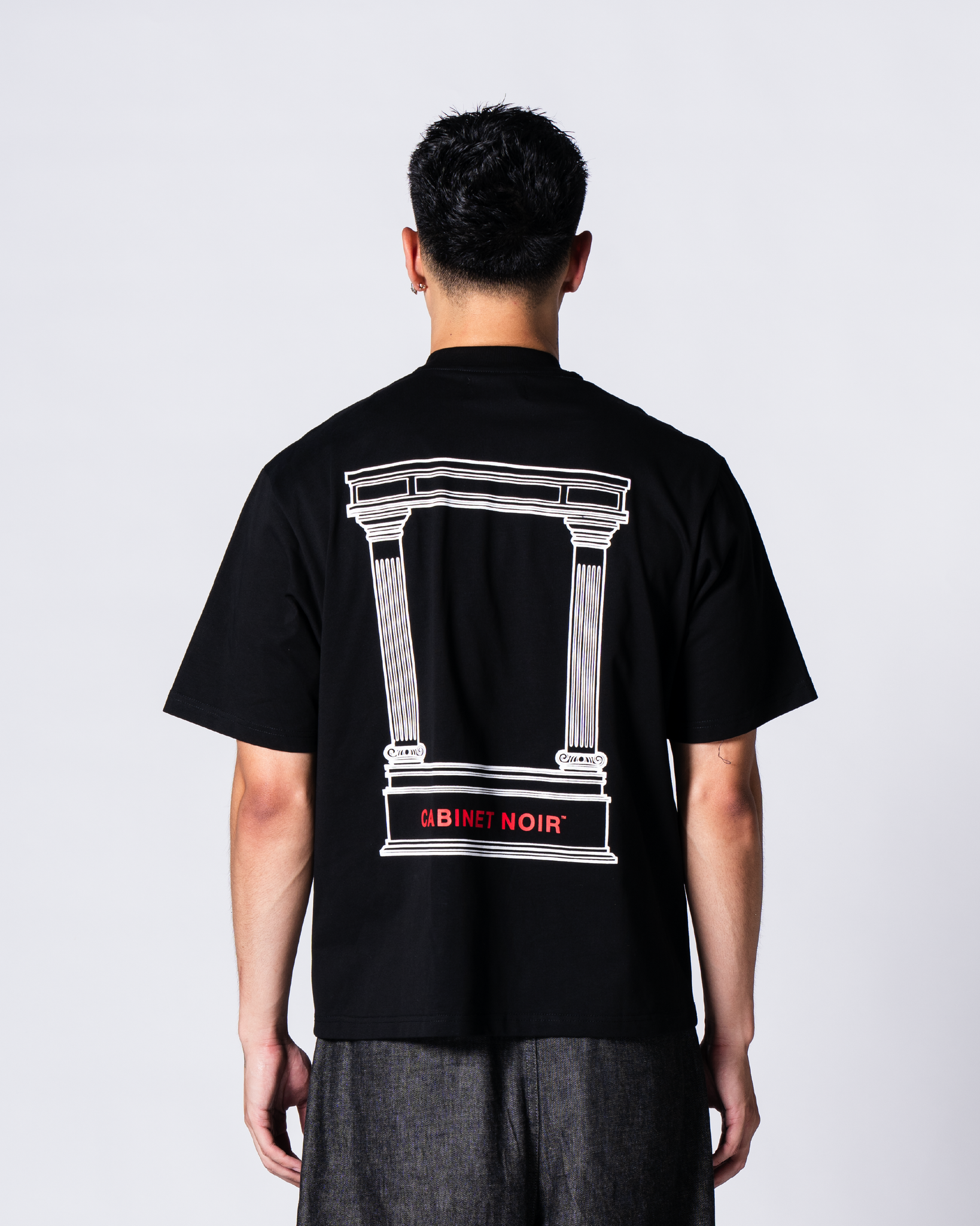 Cabinet Noir Plato Tee Black