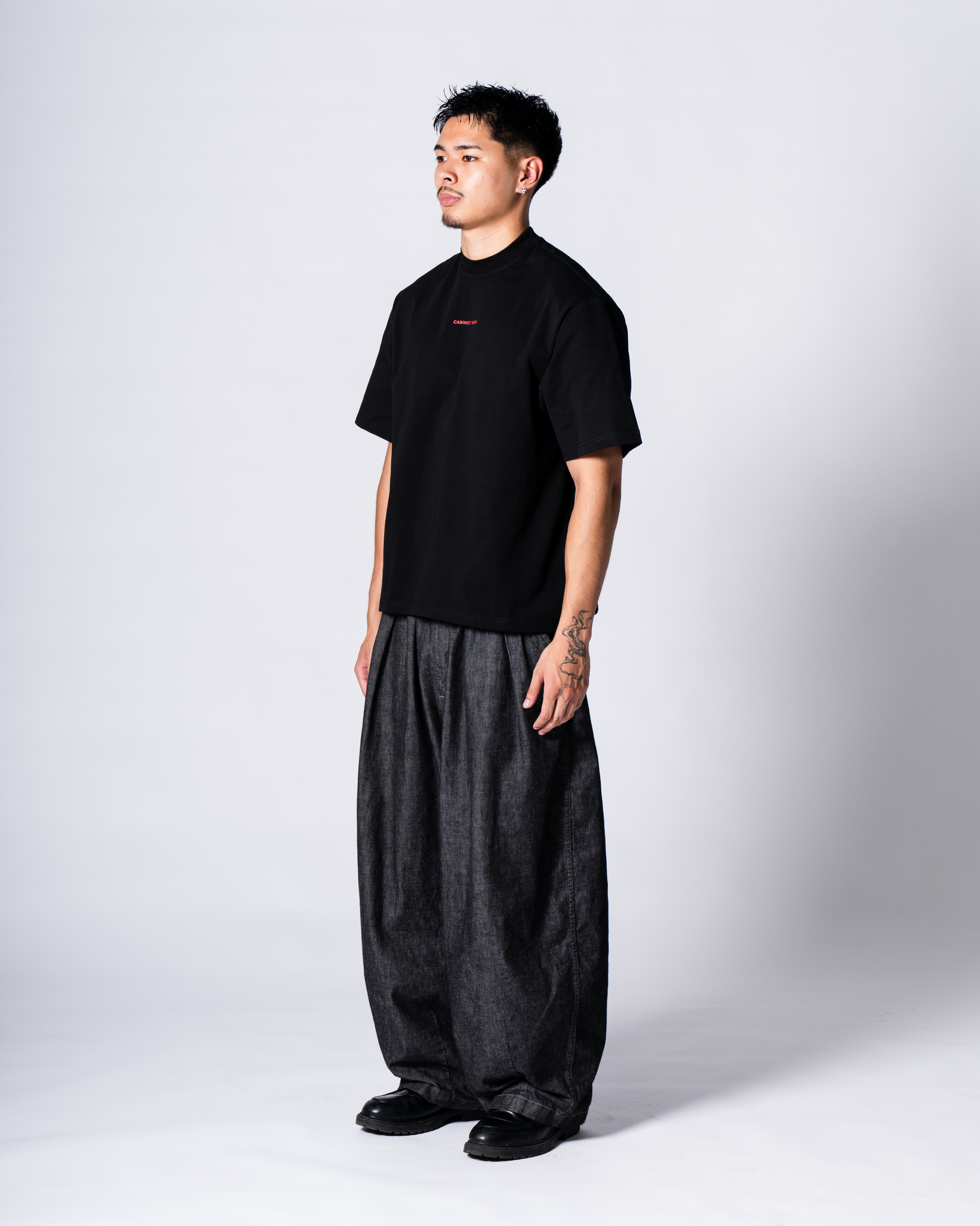 Cabinet Noir Plato Tee Black