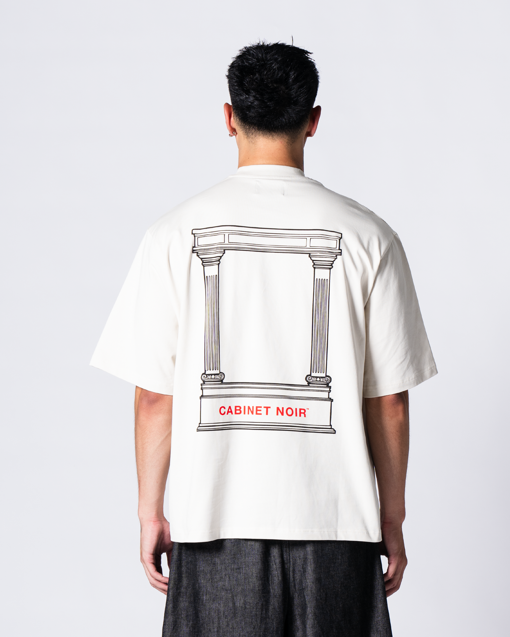 Cabinet Noir Plato Tee Bone