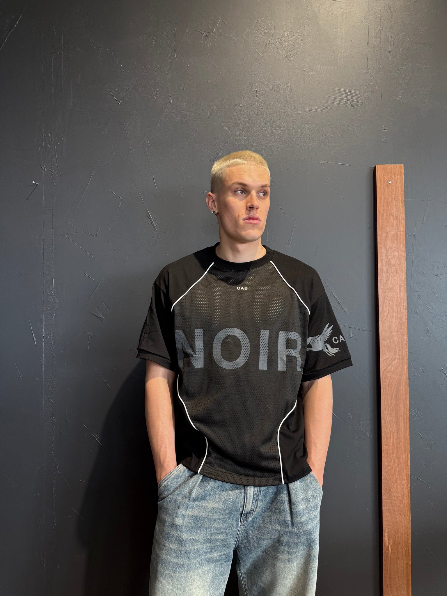 Cabinet Noir Offside Panelled Jersey Tee Black