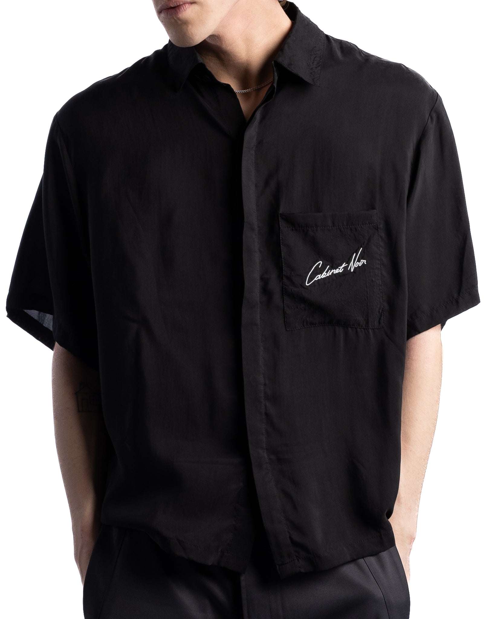 Cabinet Noir Script Logo Shirt Black