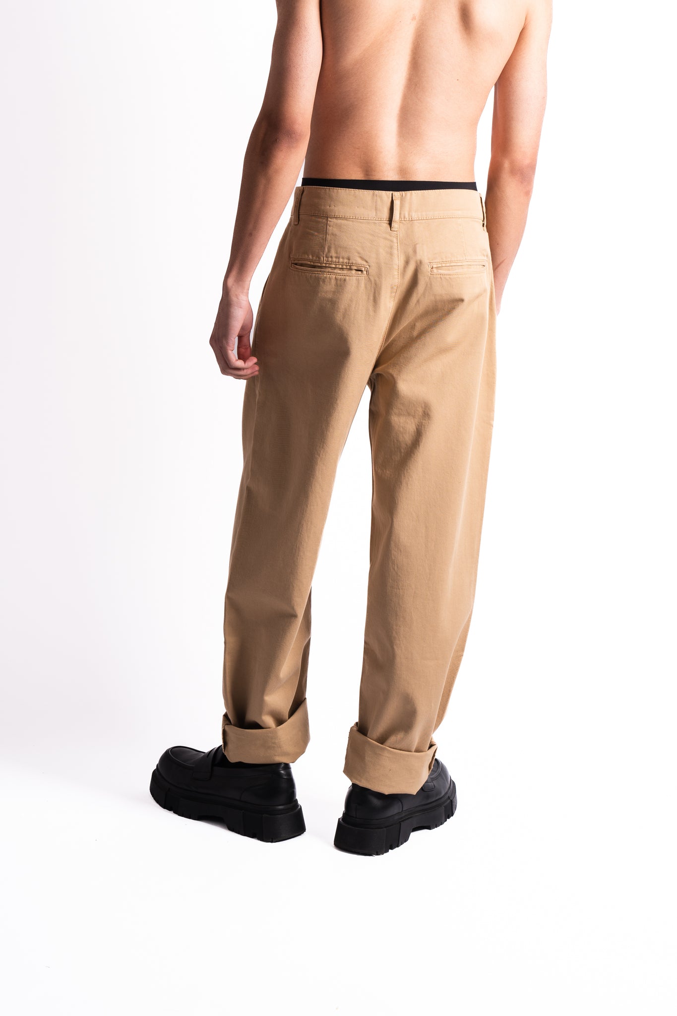 Les Deux x Yale Wide Pleated Chino Pants Light Brown