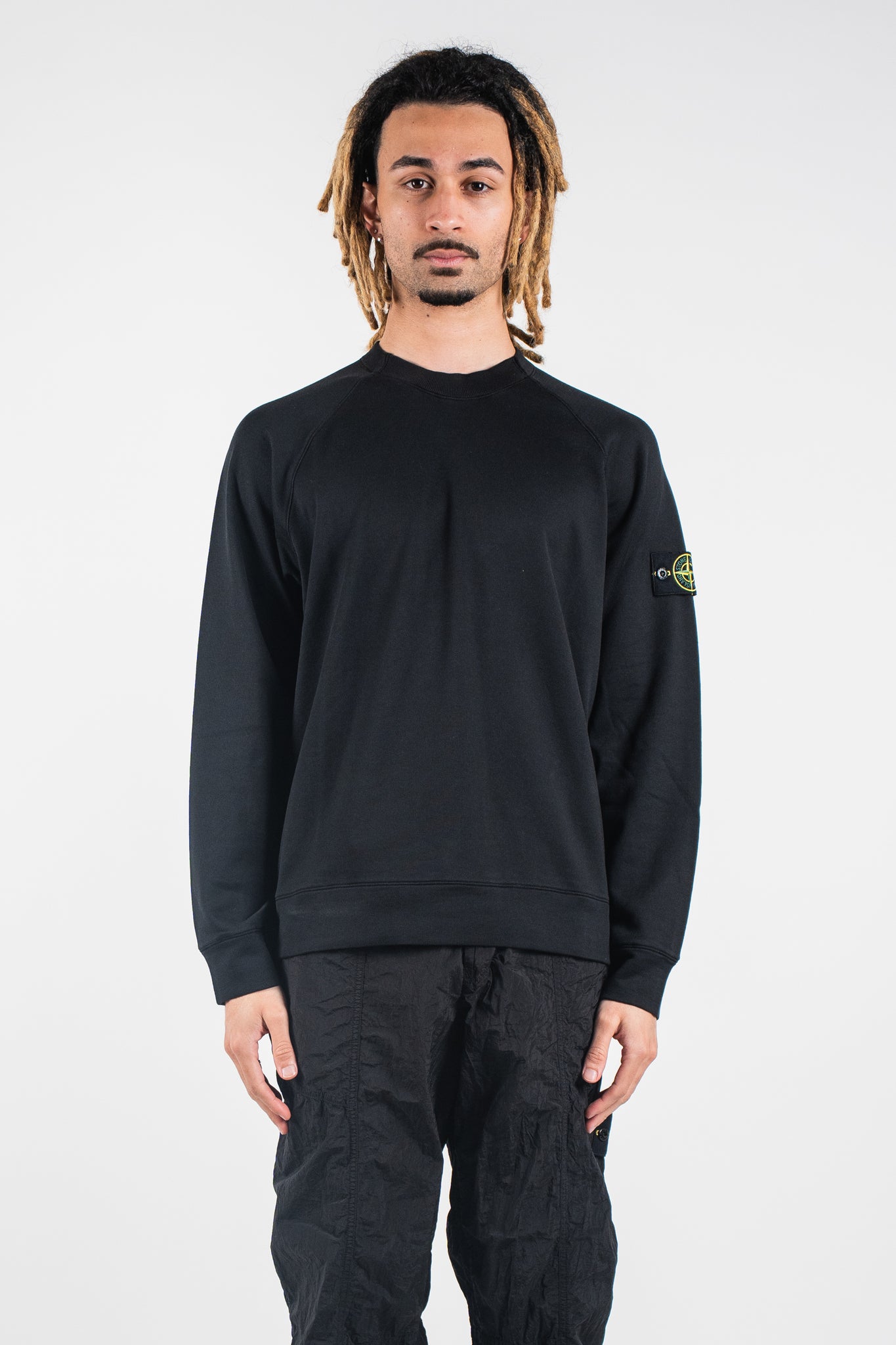 Stone Island 61000-23-S0121 Raglan Sleeves Crewneck Black