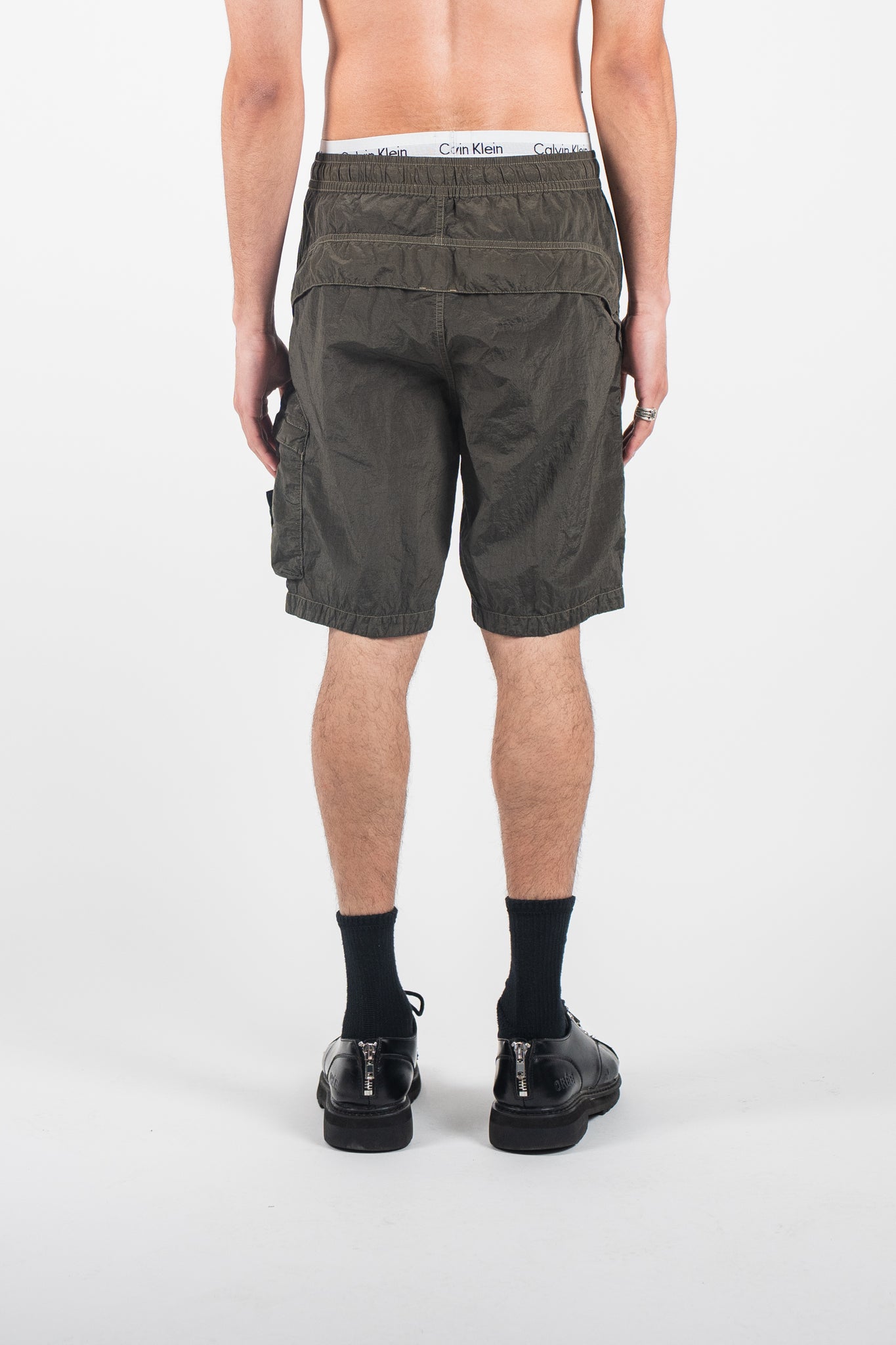 Stone Island L1000-07-S0019 Nylon Cargo Shorts Military Green