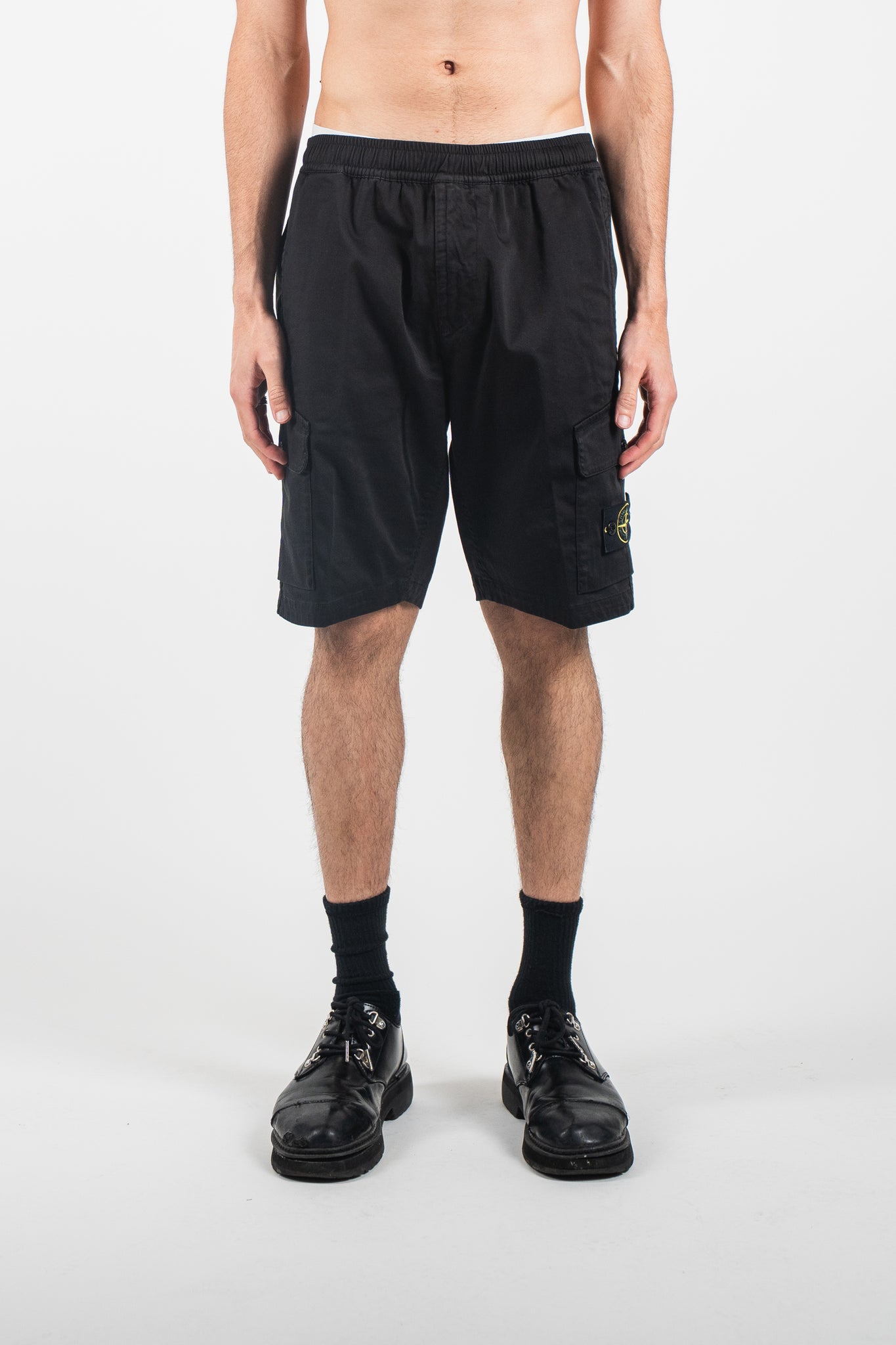 Stone Island L100L-03-S0012 Patch Cargo Bermuda Shorts Black