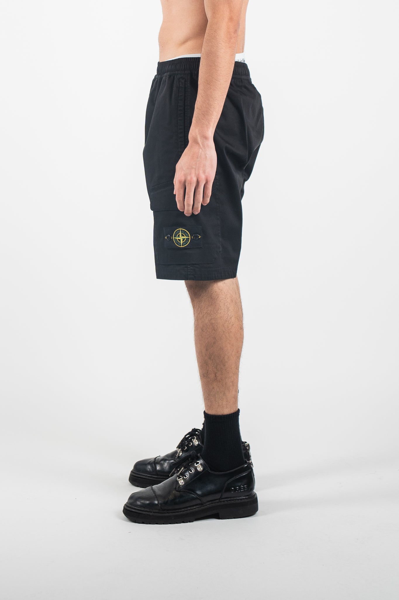 Stone Island L100L-03-S0012 Patch Cargo Bermuda Shorts Black