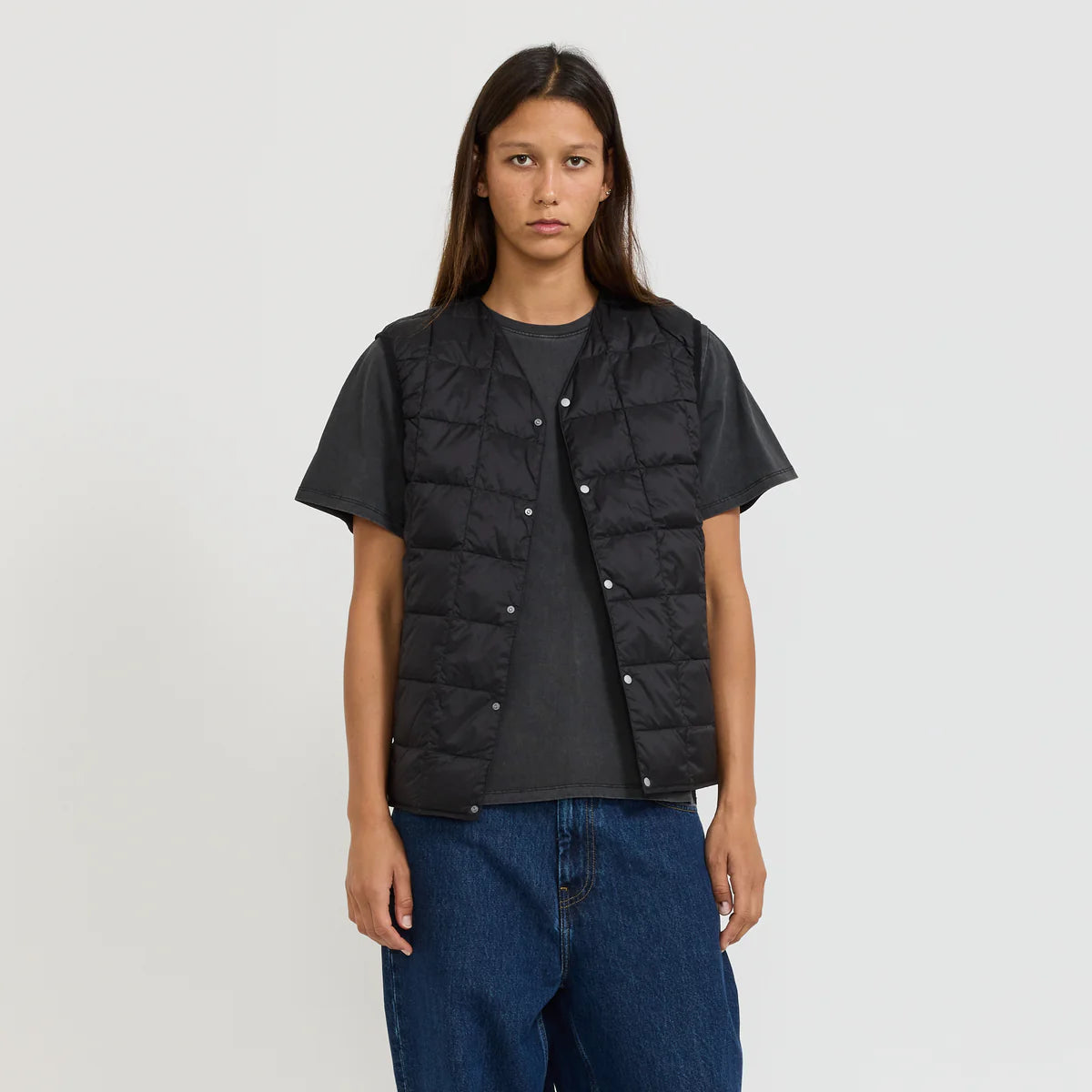 TAION V-Neck Down Vest Black