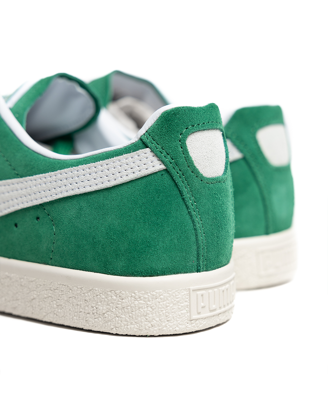 Green suede 2025 puma shoes